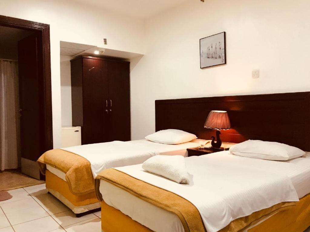 Hala Hotels Apartments Charjah Extérieur photo