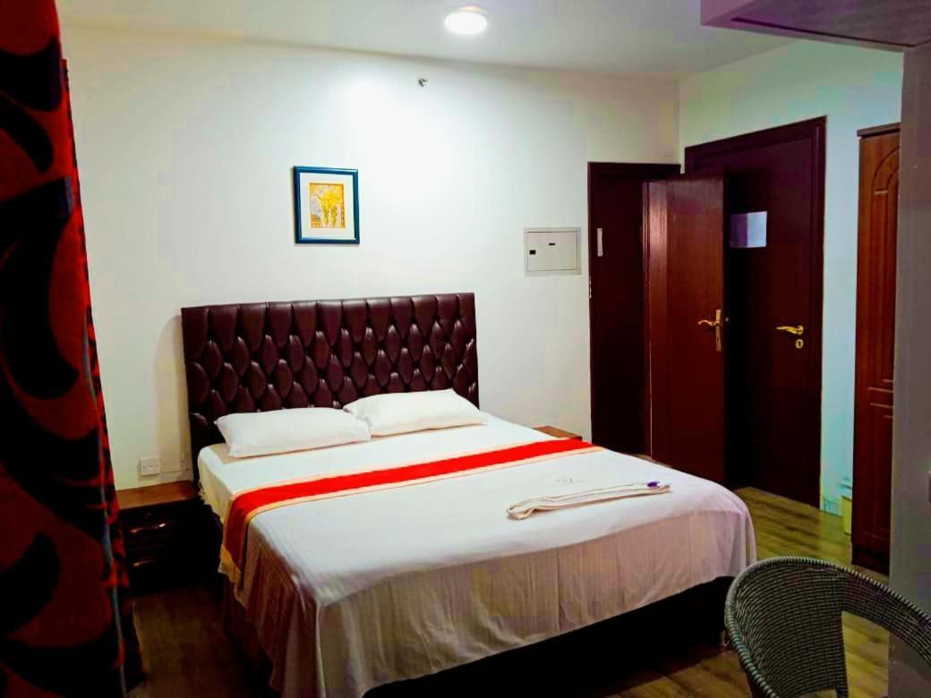 Hala Hotels Apartments Charjah Extérieur photo