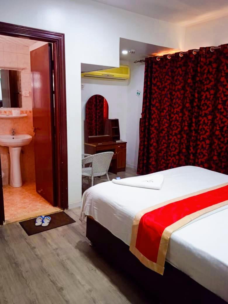 Hala Hotels Apartments Charjah Extérieur photo